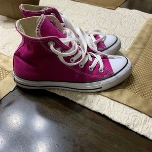 FINAL Price drop💕EUC High top Converse